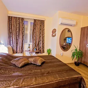 Hotel Color