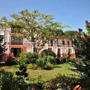 https://secret-garden-house.goldensandshotels.net