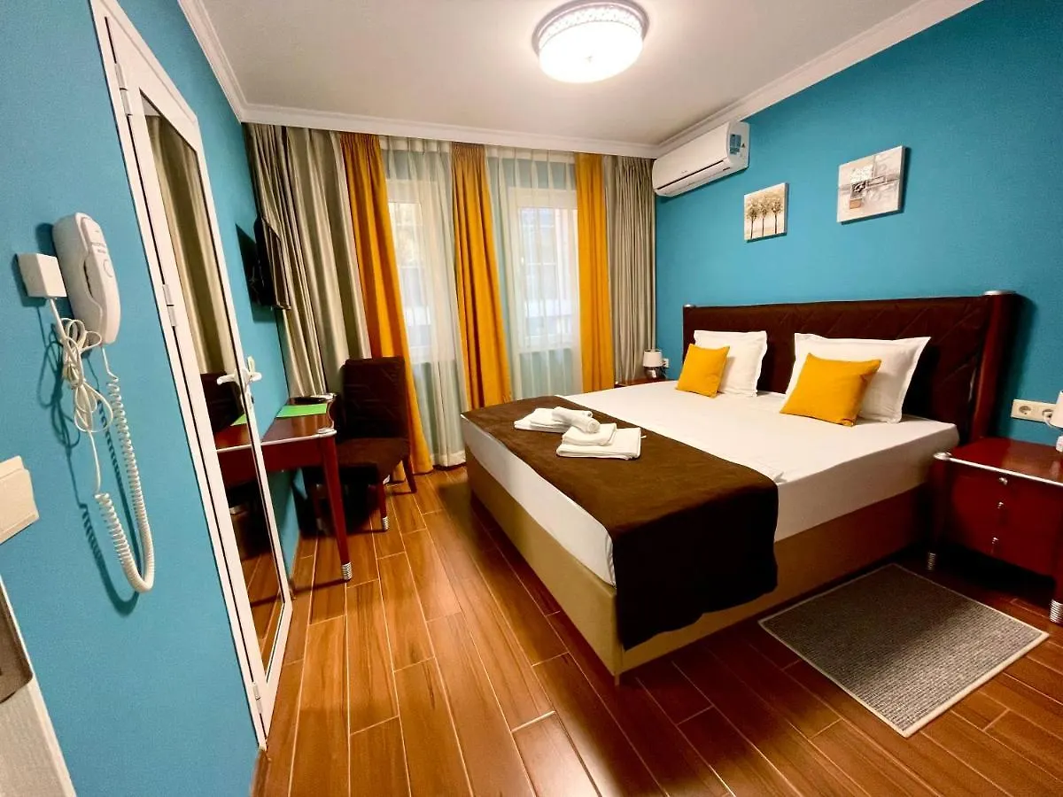 Art Green Boutique Hotel Varna 2*,  Bulgaria